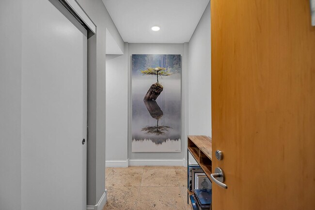 Foto del edificio - 7127 E Rancho Vista Dr