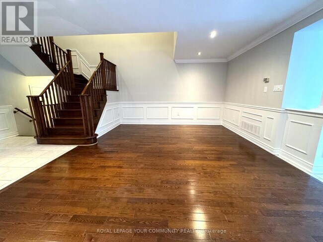 Building Photo - 20 La Neve Ave