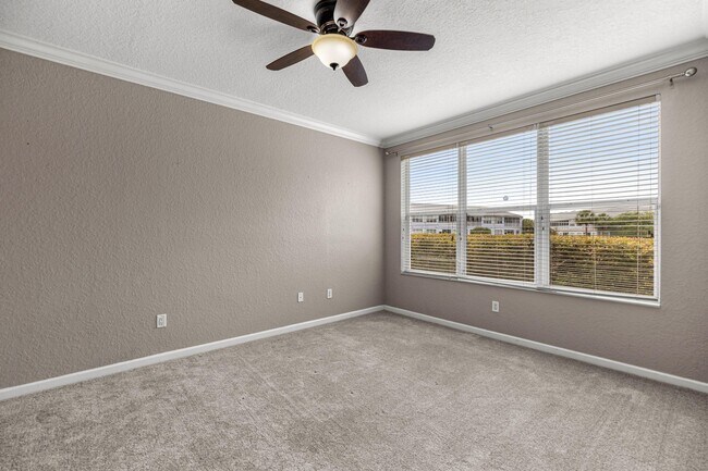 Building Photo - 4555 SW 52nd Cir