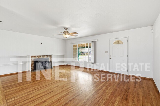 Foto del edificio - 2407 Sandringham Rd