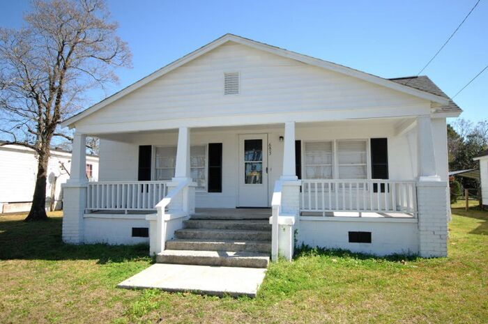 Foto principal - 603 S Chestnut St