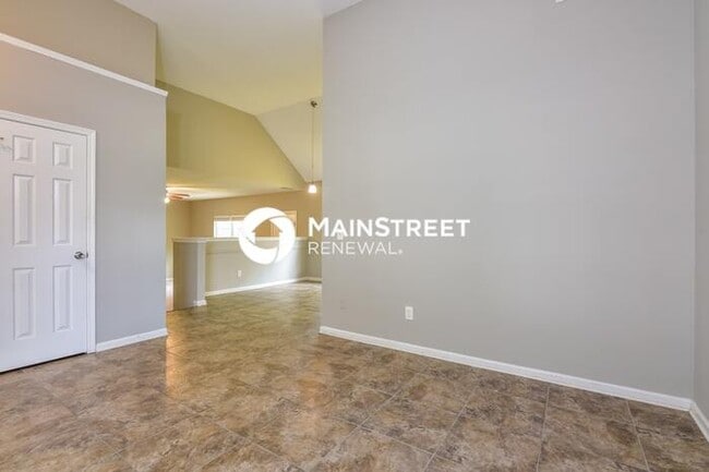 Building Photo - 3 Bedroom Pet-Friendly Home in Decatur, GA with Main Street Renewal