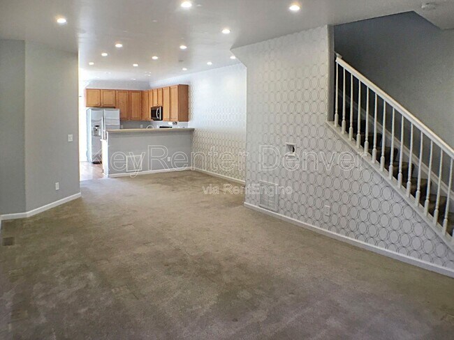 Building Photo - 15612 E 96th Way