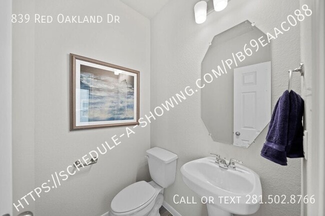Building Photo - 839 Oakland Dr