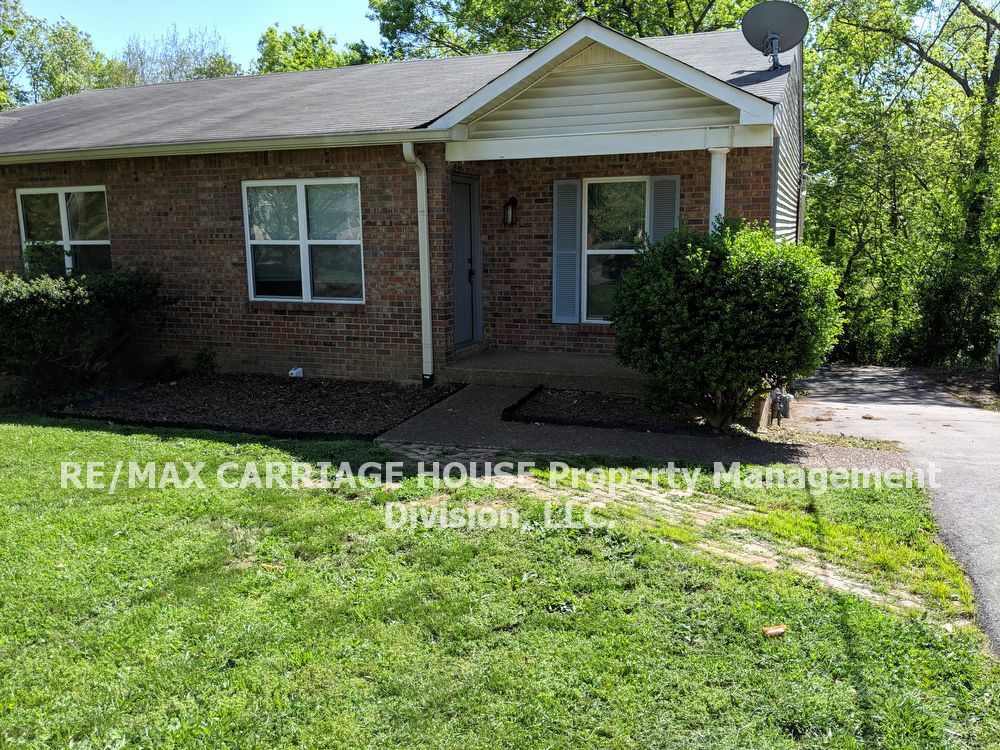 680 Dutchmans Dr, Hermitage, TN 37076 Room for Rent in Hermitage, TN