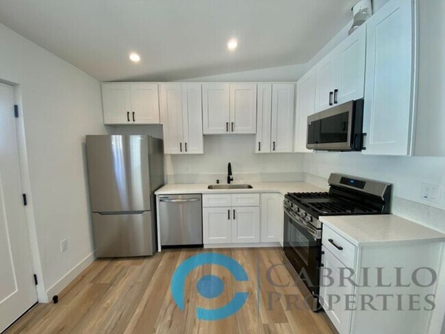 Building Photo - 5065 Chaparral Way
