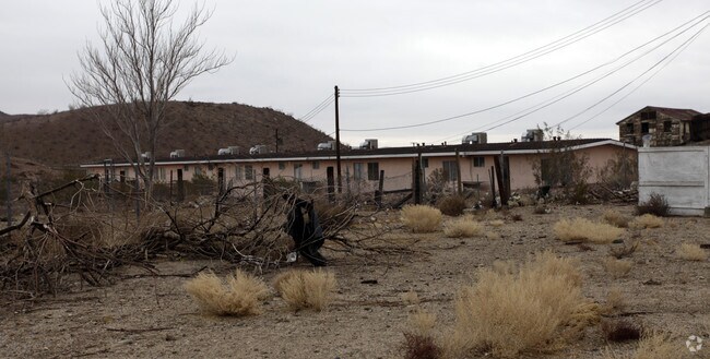 Foto del edificio - Desert Royal Apartments