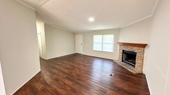 Building Photo - 16487 Brittany Way