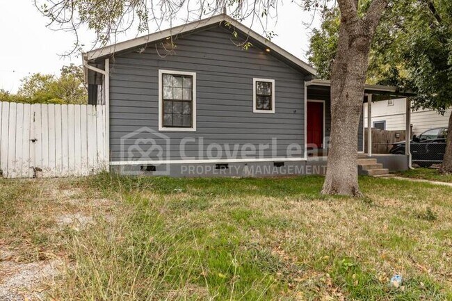 Building Photo - 428 Westwood Dr