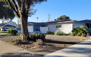 Building Photo - 3026 Bautista St