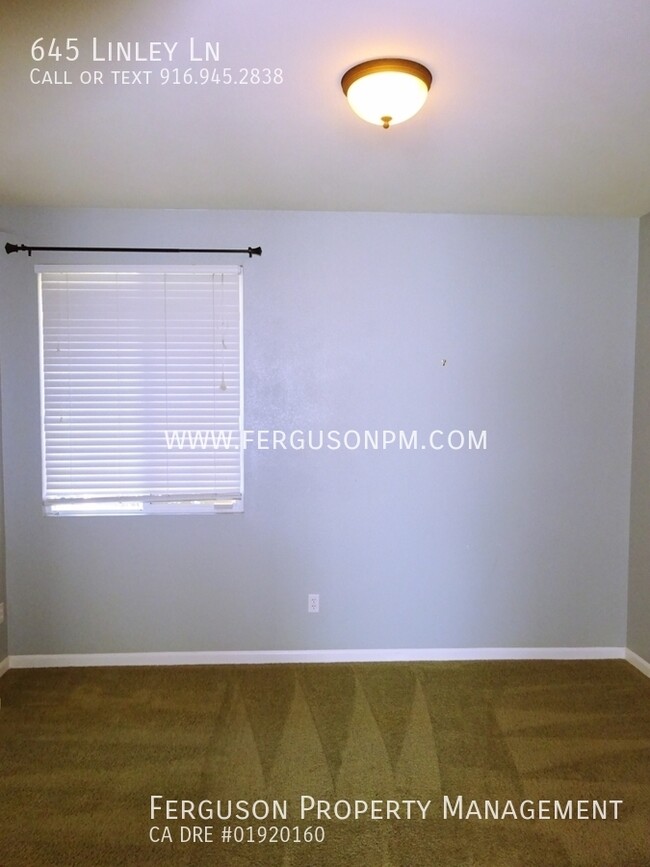 Building Photo - Single Story Three Bedroom Home in Lincoln...