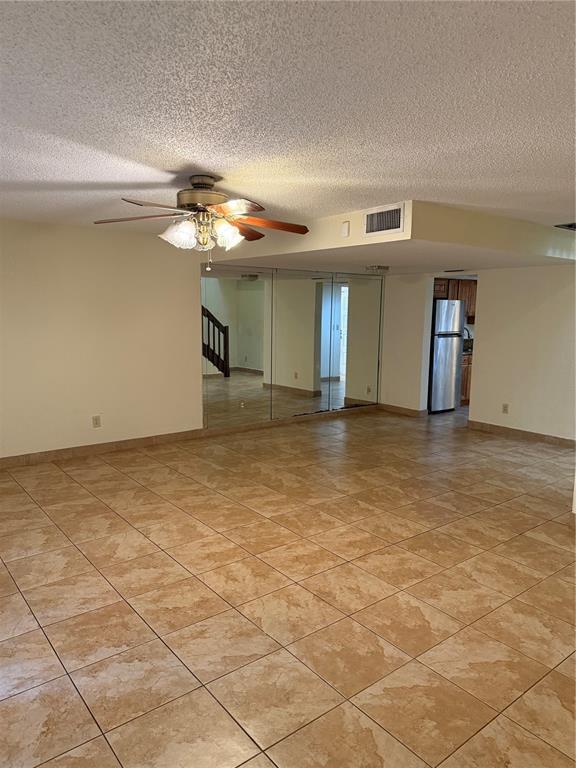 Foto del edificio - 2142 Nova Village Dr