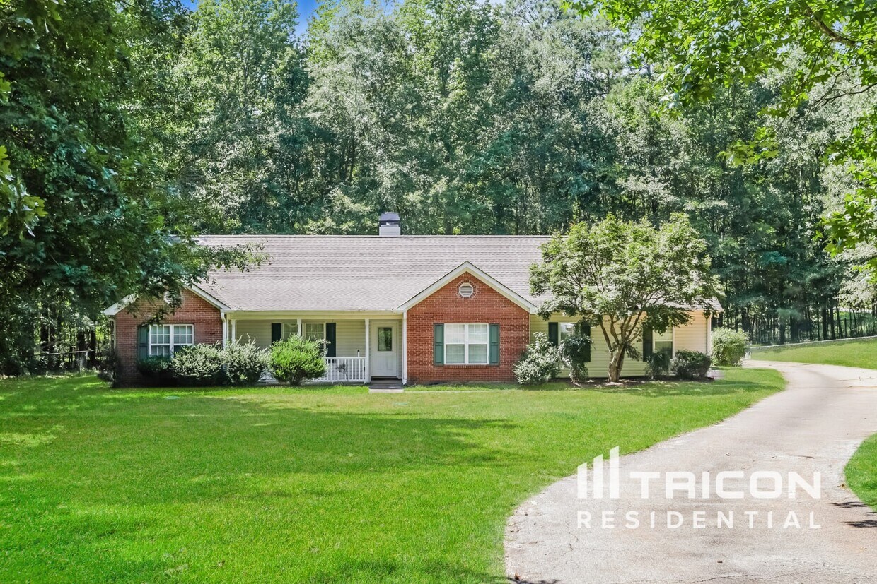 Primary Photo - 1374 Lake Dow Rd