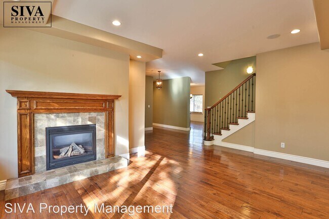 Building Photo - 3 br, 4 bath House - 242 Pinehurst Avenue