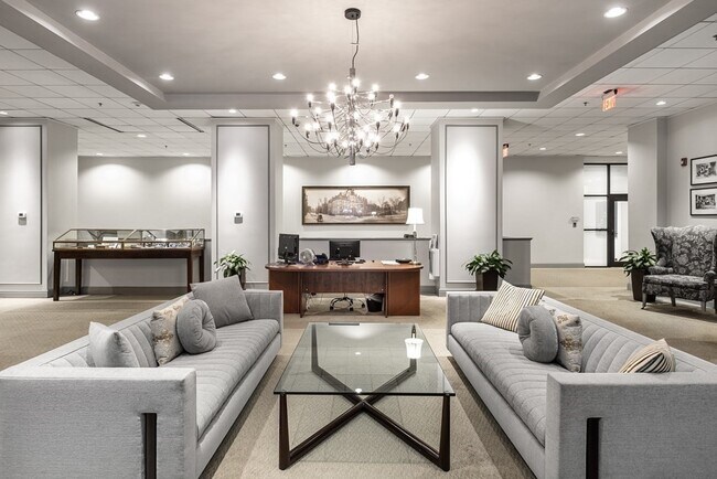 Foto del edificio - 165 Commonwealth Ave