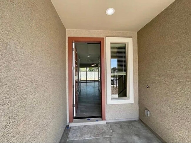 Photo - 628 W Derringer Way House