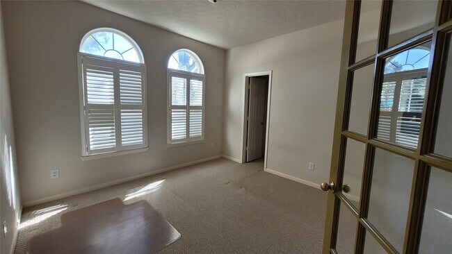 Foto del edificio - 17906 Castle Heath Ln