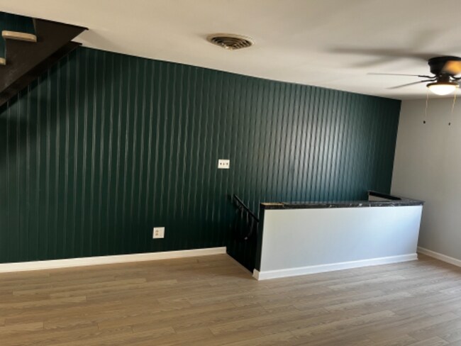 Building Photo - 1237 S Clinton St