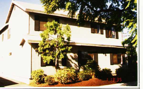 Building Photo - 135 S Junipero Serra Dr