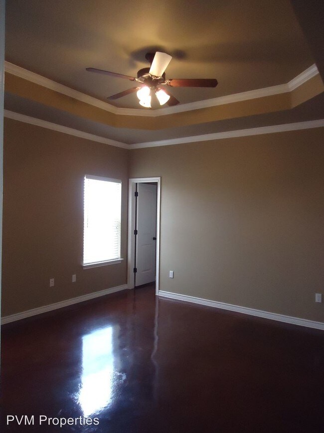 Building Photo - 402 Stoneridge Dr