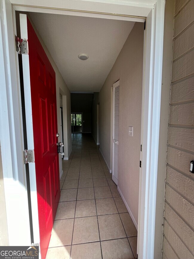 Building Photo - 419 Admiral's Walk Dr