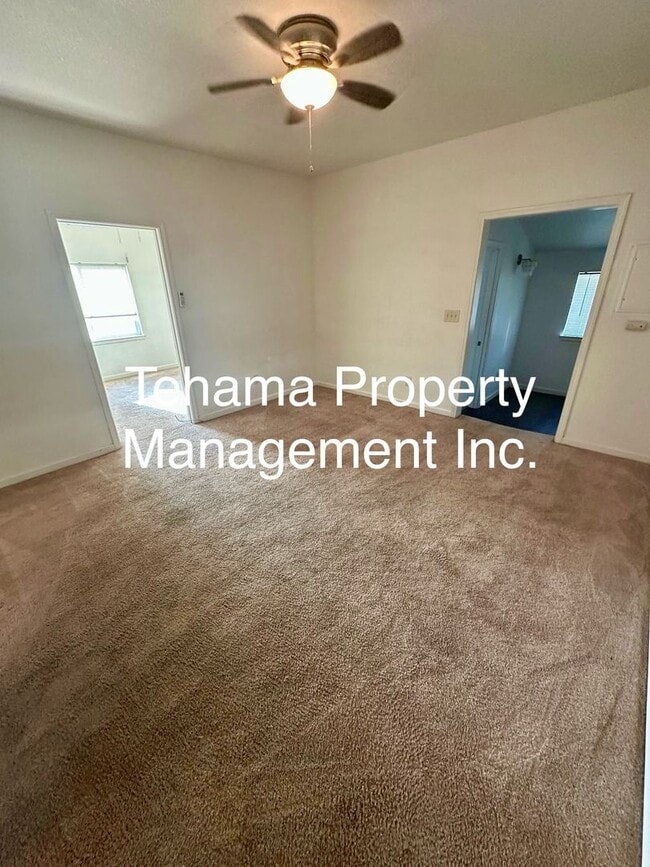 Building Photo - Charming little home in Red Bluff