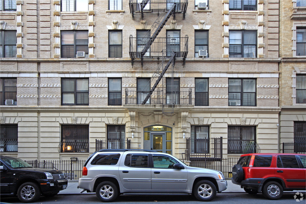 Foto principal - 216-218 W 111th St