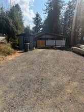 Building Photo - 5948 E Yellowstone Trail