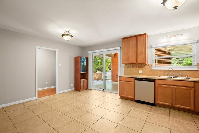 Foto del edificio - 1400 Briarcliff Blvd