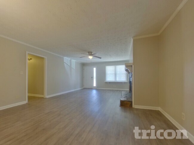 Building Photo - 35 Quail Ct