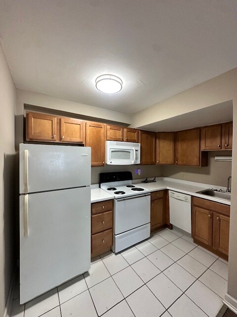 Foto del edificio - 1646 N Prospect Ave
