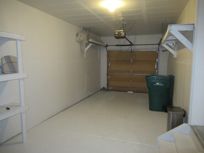 Foto del edificio - 1918 Bristlecone Dr