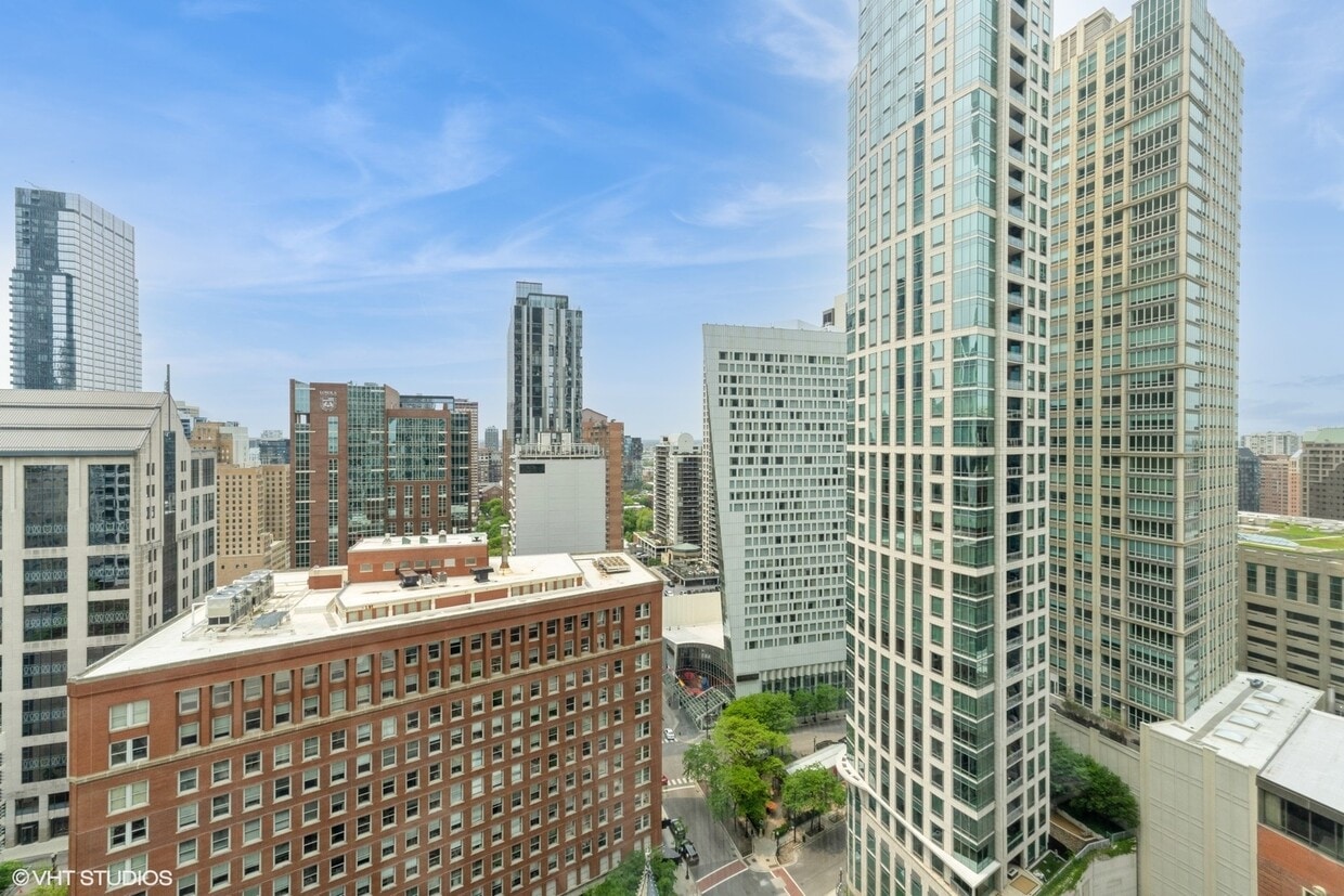 Primary Photo - 111 E Chestnut St