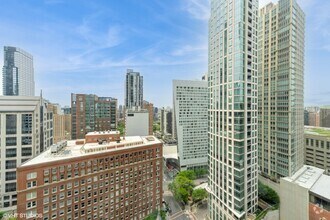 Building Photo - 111 E Chestnut St
