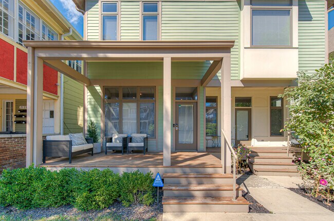 Building Photo - 2132 N Pennsylvania St