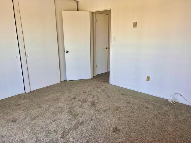 Foto del edificio - 1476 Seacoast Dr