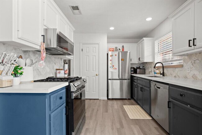 Foto del edificio - 2316 Raintree Path