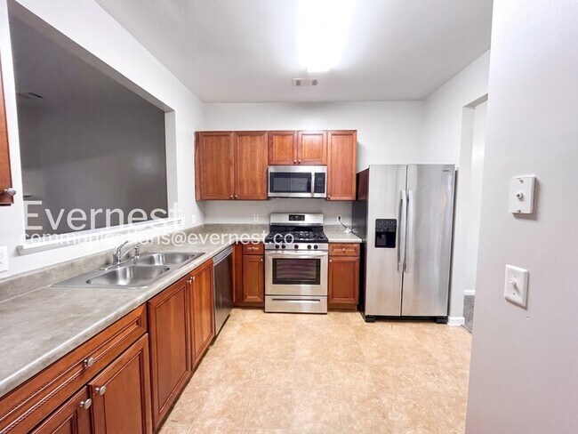 Foto del edificio - 585 McWilliams Rd SE