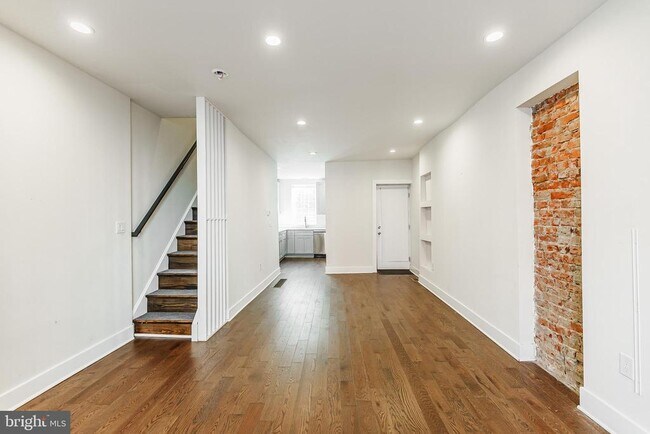 Foto del edificio - 1331 S Dover St