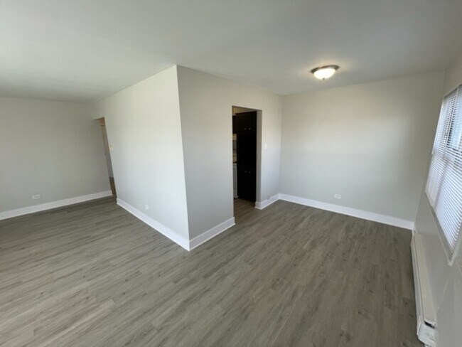 Building Photo - 480 Madison Ave