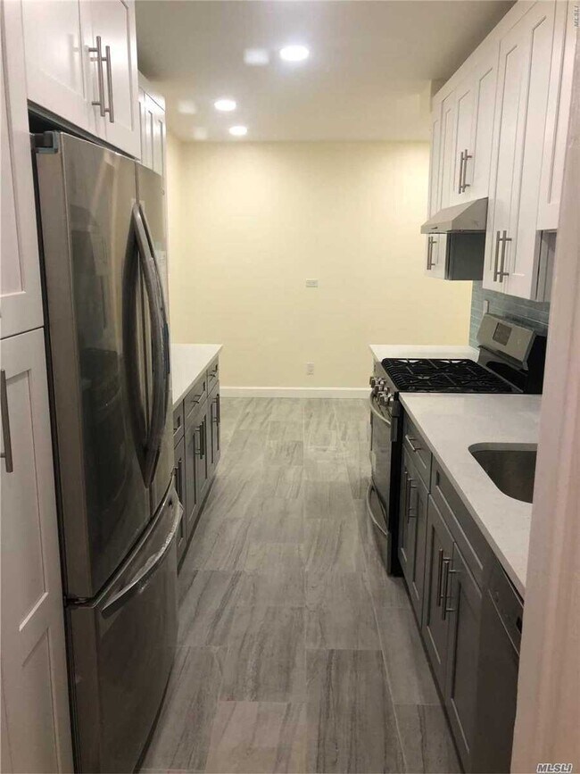 Foto del edificio - 14458-144-60 Sanford Ave