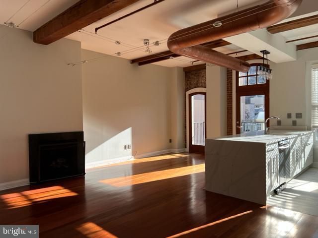 Building Photo - 105 S 18th St