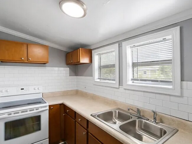 Foto del edificio - 8213 N Elmer St