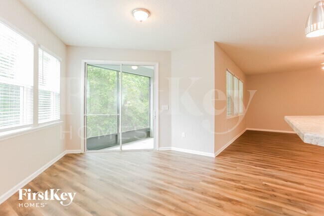 Foto del edificio - 12680 Sheffield Walk Ln