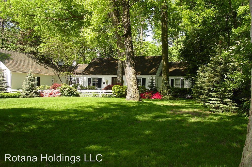 605 N Gulley Rd, Dearborn Heights, MI 48127 House Rental in Dearborn Heights, MI