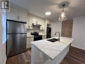Building Photo - 4876-4876 Simcoe St
