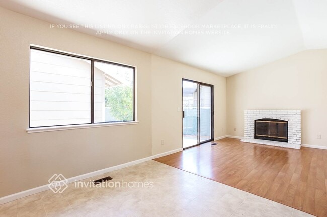 Building Photo - 449 Topsail Dr