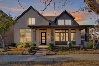 Building Photo - 7201 Avondale Dr