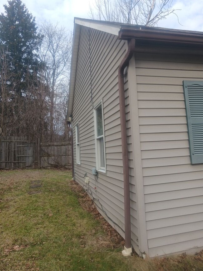 Building Photo - 663 Florida Ave