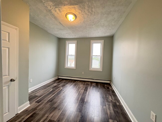Foto del edificio - 202 Ridgewood Ave